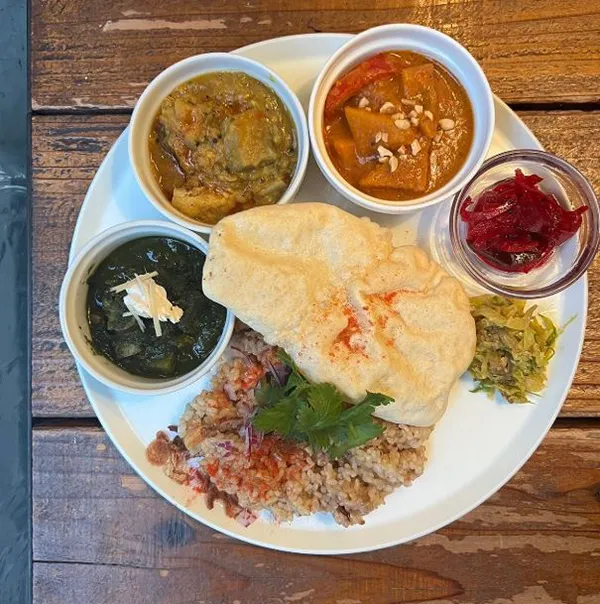 Alaska zwei, a recommended restaurant for vegans