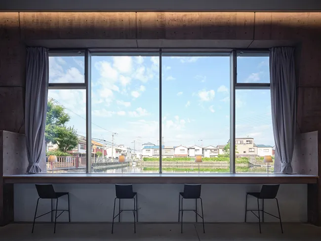 Matsubara City Library, a beautiful Japanese library